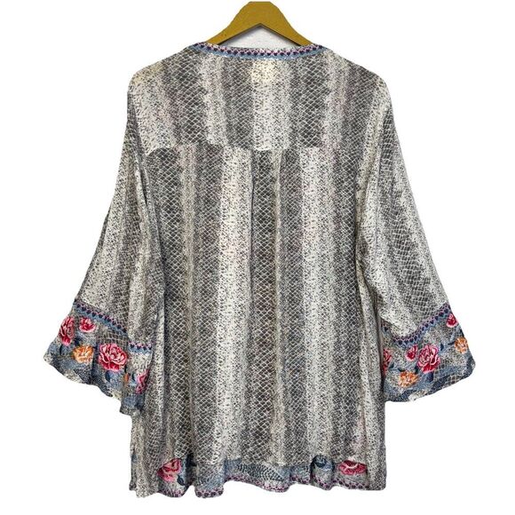 Savanna Jane Floral Embroidered Tunic Top 2X Boho Artsy Festival Flared Sleeves - Picture 2 of 11